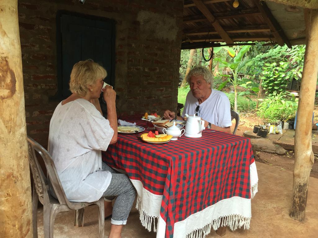 Kataragama Homestay Extérieur photo